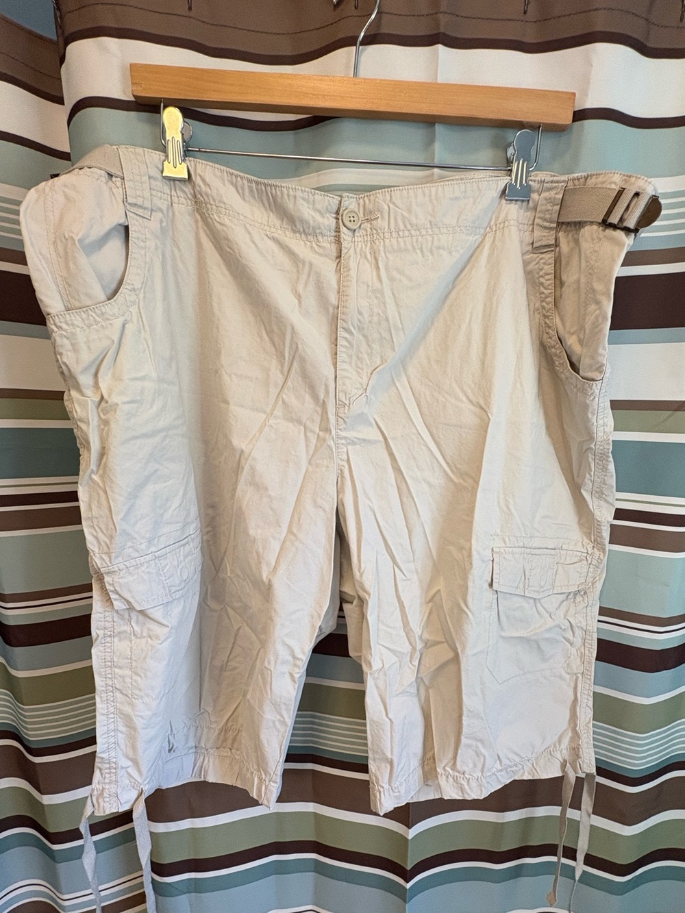 Caribbean Joe Cream Cargo Shorts with Side Pockets